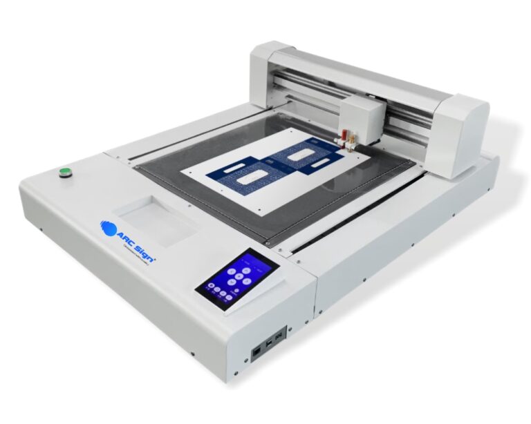 High-precision No.1 flatbed cutting plotter machine with touchscreen display and dual cutting heads for cardboard and packaging design.